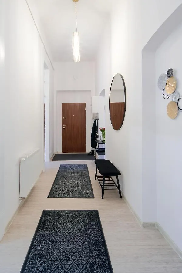 Apartament Wawelove Pilsudskiego - 3 Bedroom Apt. With Balcony And Free Parking! Kraków