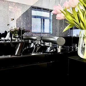 Apartament Old Town Jacuzzi - Wymeldowanie Do 13, Kraków
